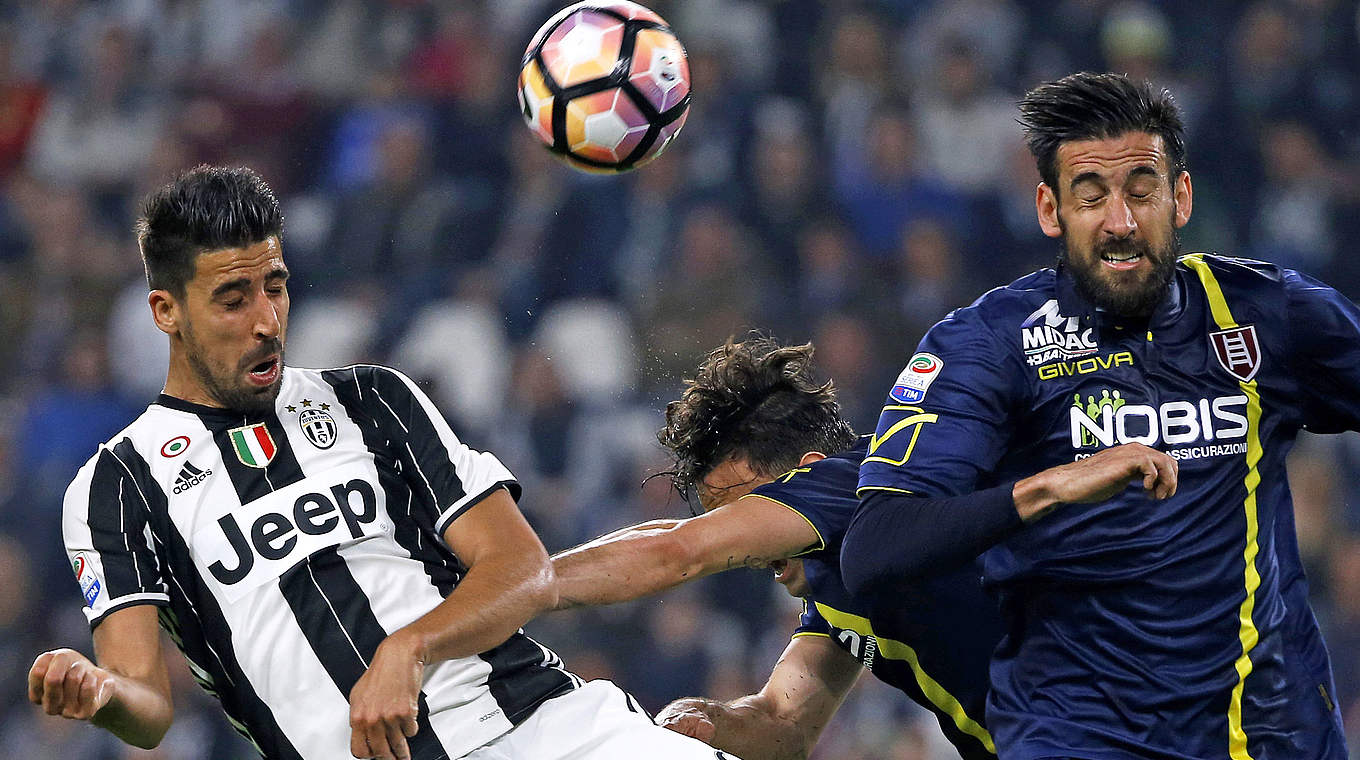 Heimsieg gegen Chievo Verona: Juventus Turin und Weltmeister Sami Khedira (l.) © AFP/Getty Images