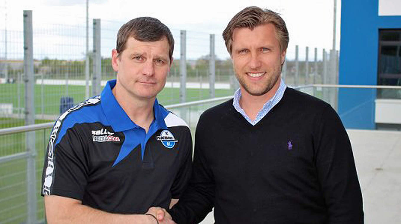 Soll Paderborn vor dem erneuten Abstieg bewahren: Steffen Baumgart (l.) © SC Paderborn/Twitter