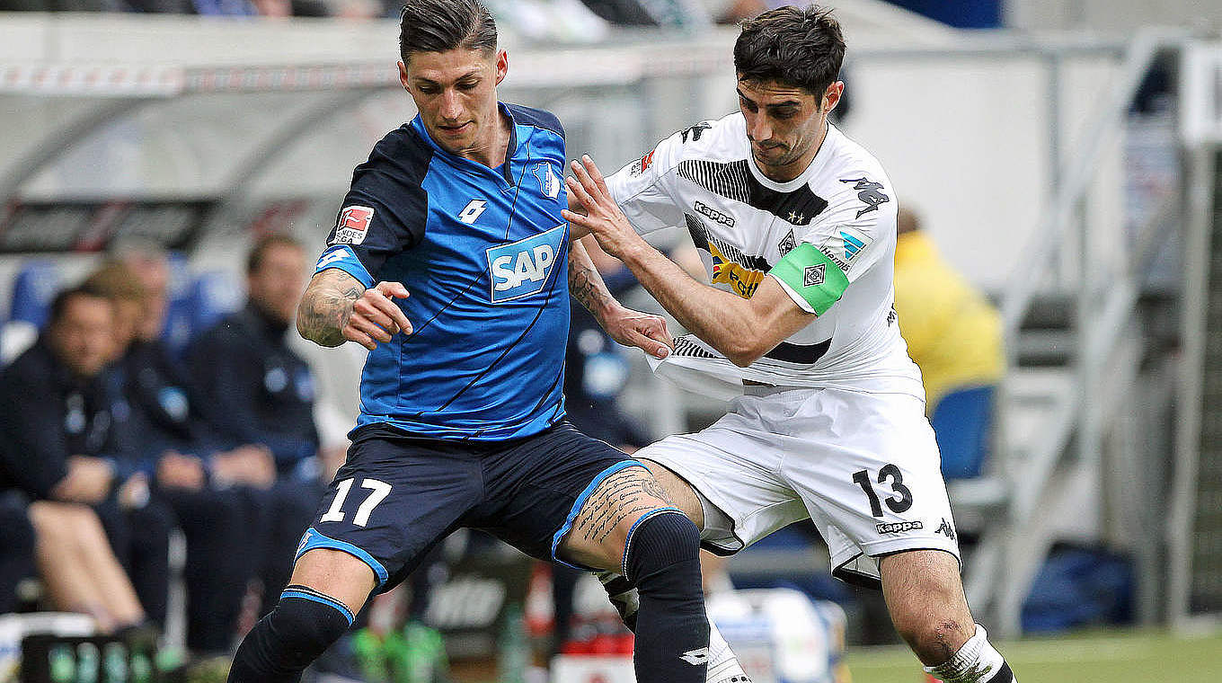 Gladbach's captain Lars Stindl (r.) was on the score sheet in the 5-3 defeat at Hoffenheim.  © 