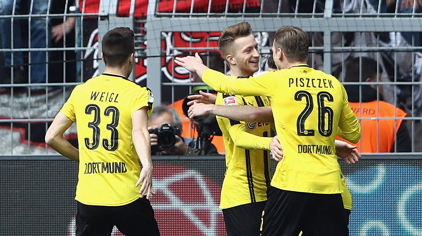 Marco Reus,Julian Weigl,Lukasz Piszczek,Borussia Dortmund © 2017 Getty Images