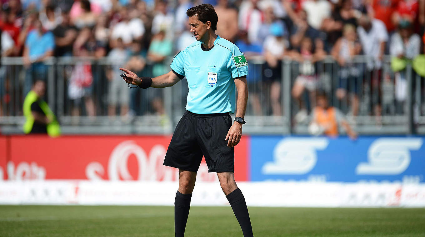 Manuel Gräfe,Schiedsrichter © 2016 Getty Images