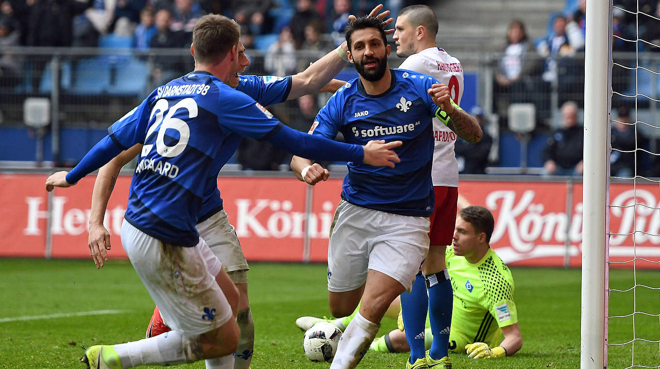 Abstieg erneut verschoben: Darmstadt 98 siegt beim Hamburger SV mit 2:1 © imago/Jan Huebner