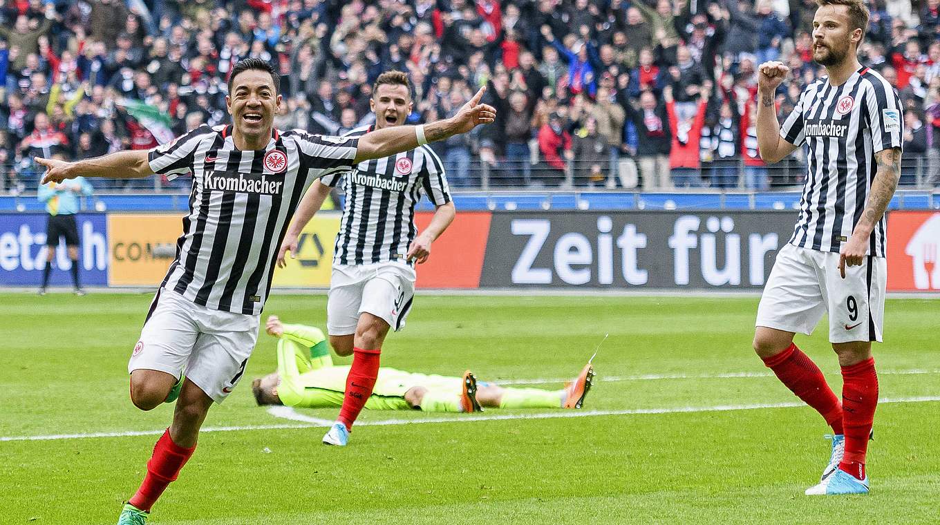 Eintracht Frankfurt v FC Augsburg - Bundesliga © 2017 Getty Images