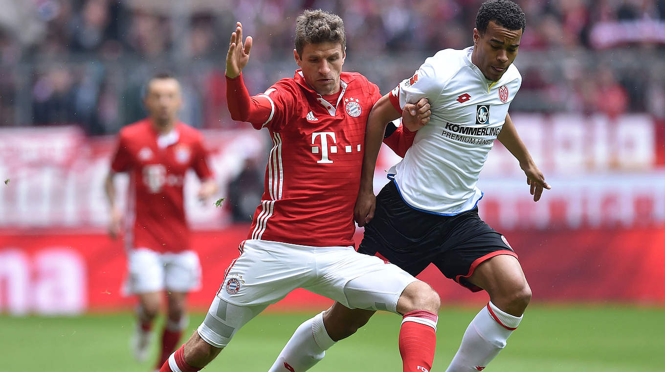 Thomas Müller,Robin Quaison,Bayern München,Mainz 05 © Getty Images/AFP