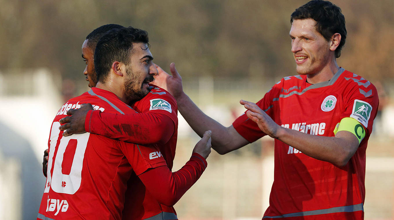 Neunmal in Serie ohne Niederlage: Rot-Weiß Oberhausen macht Boden gut © imago/Werner Otto