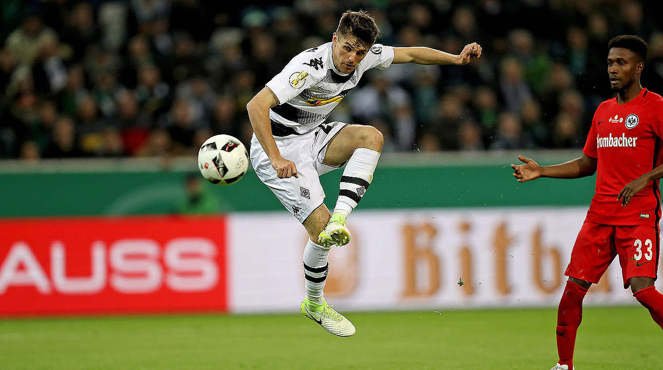 Jonas Hofmann equalised for Gladbach just before half-time. © 