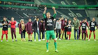 Torwart Lukas Hradecky Eintracht Frankfurt 1 beim DFB Pokal Halbfinale zwischen Borussia Moencheng © 