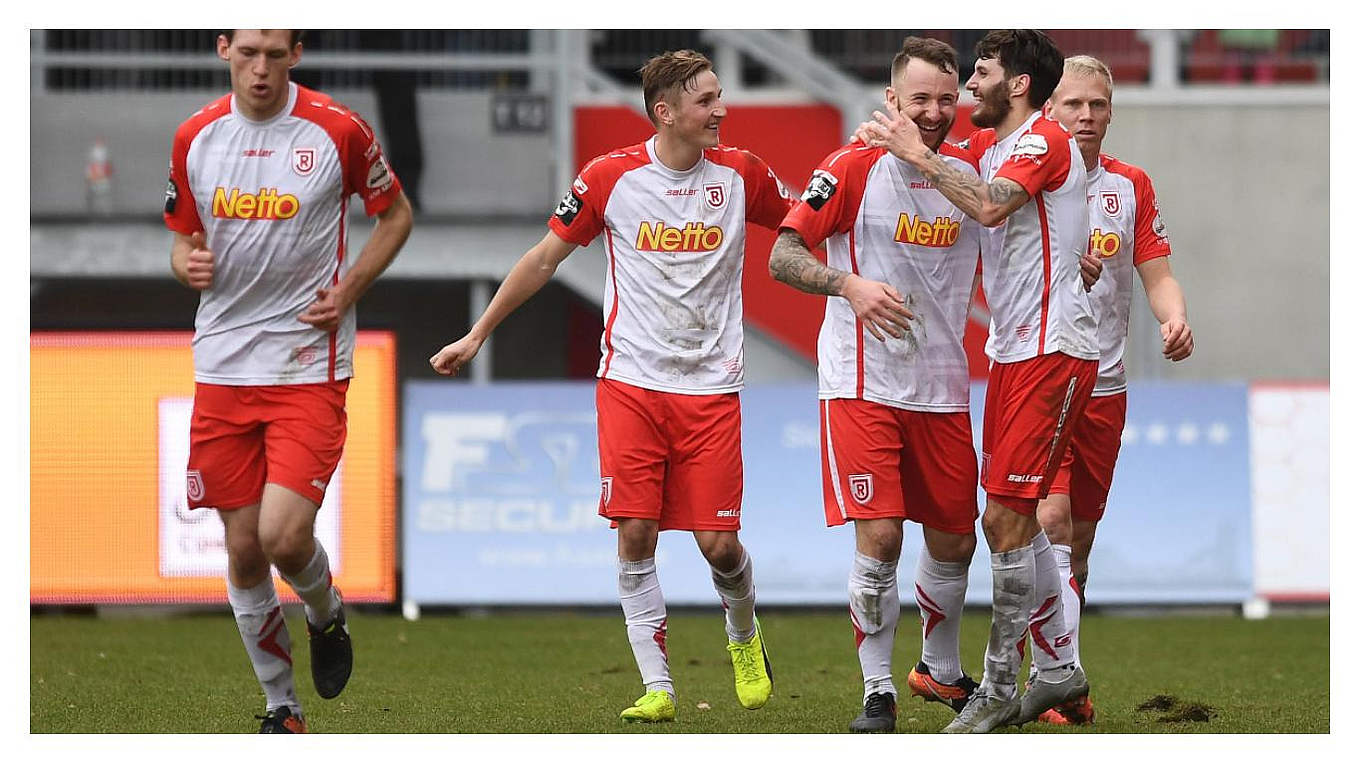 Auf dem Weg zum Durchmarsch von der 4. in die 2. Liga : Jahn Regensburg © Getty Images