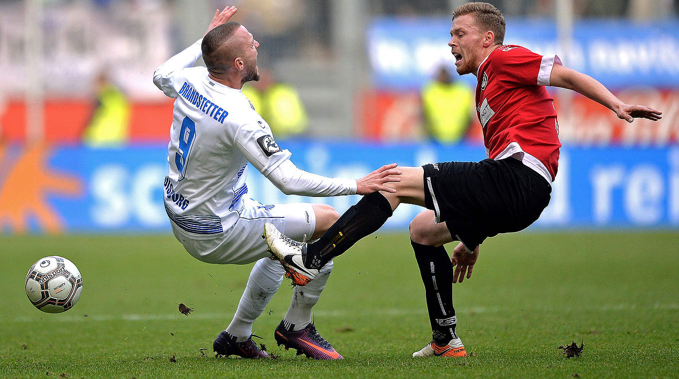 Kein Sieger im Hinspiel: VfR Aalen trotzt dem MSV in der Duisburger Arena ein 2:2 ab © 2016 Getty Images