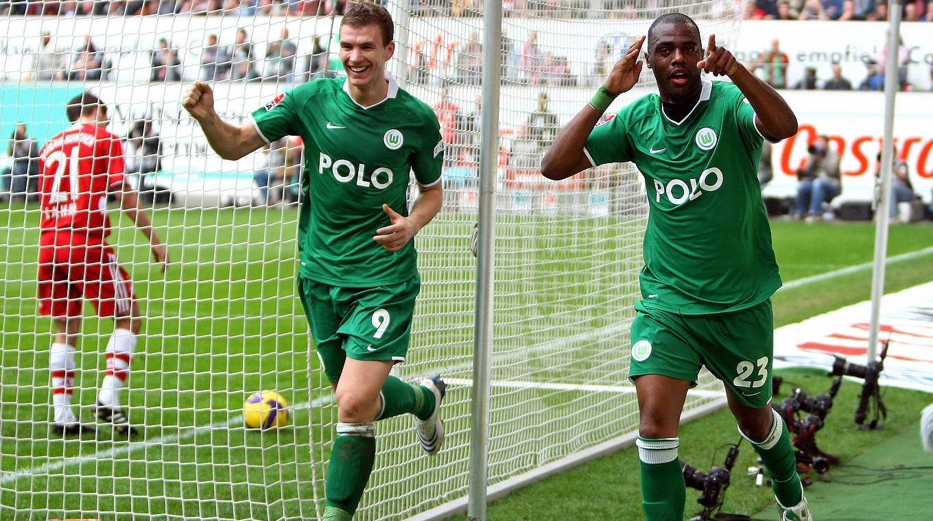 April 2009: Grafite (r.) und Dzeko schießen Wolfsburg zum 5:1 gegen Bayern © 2009 Getty Images