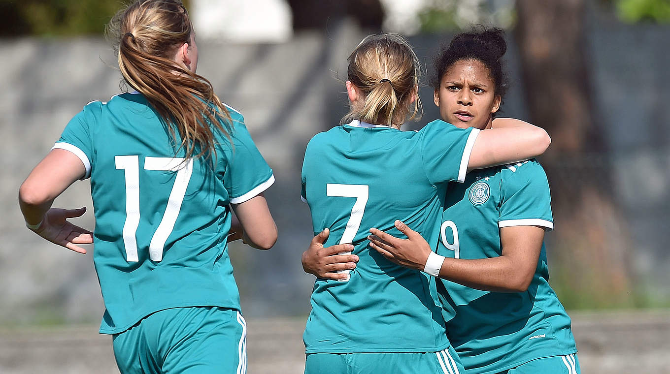 Ihr Treffer reicht nicht zum dritten Platz: Angreiferin Shekiera Martinez (r.) © 2017 Getty Images