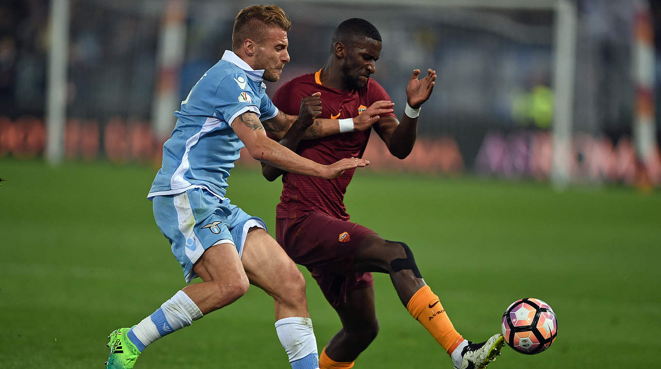 Niederlage im Stadtduell: Antonio Rüdiger muss sich mit dem AS Rom Lazio geschlagen geben © Getty Images