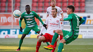 Seit neun Spielen sieglos: Die U 23 von Werder Bremen muss gegen Halle punkten © imago/VIADATA