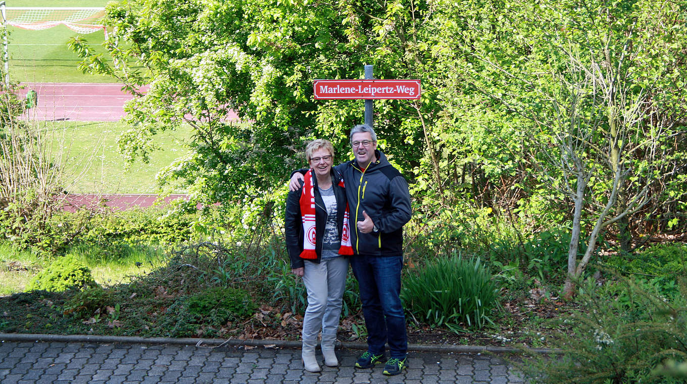 Vor dem Marlene-Leipertz-Weg: die langjährige Ehrenamtlerin Marlene Leipertz © 