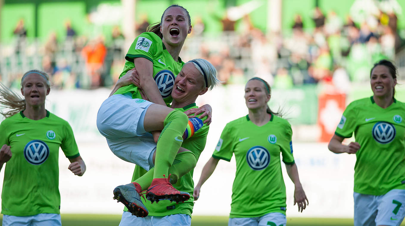 Fussball, Allianz Frauen-Bundesliga, VfL Wolfsburg - SGS Essen © Jan Kuppert