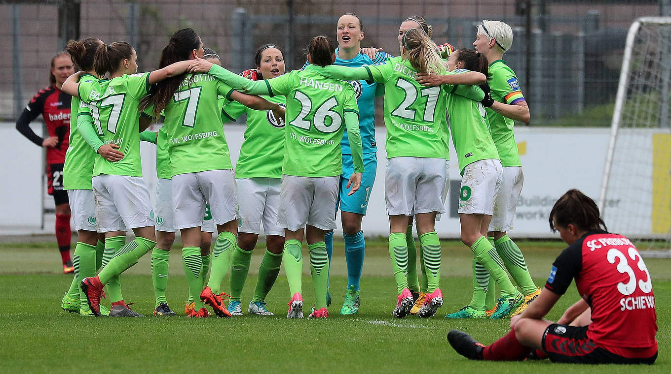 Vorbild Pokalhalbfinale: Wolfsburg will in Freiburg erneut jubeln und Meister werden © imago/foto2press