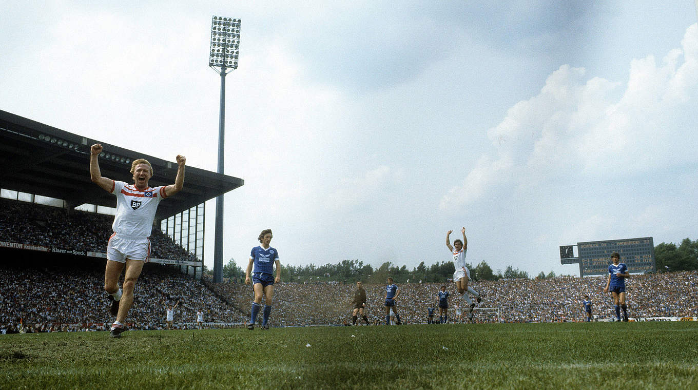Horst Hrubesch,Hamburger SV,Schalke 04,1983 © imago sportfotodienst