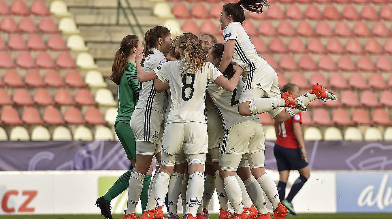 The Germany U17s are through to the final of the Euros. © 