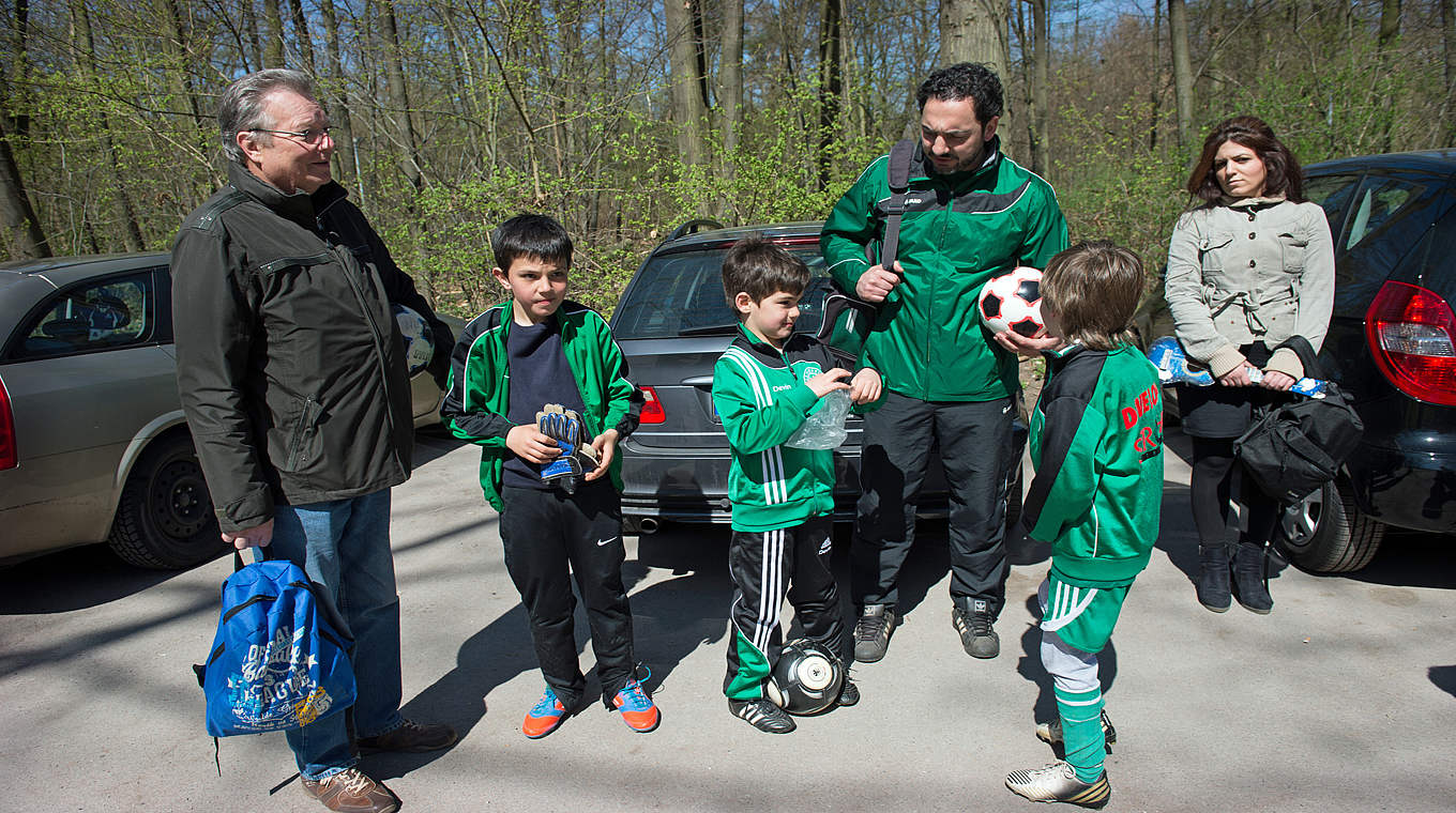 Die sichere Rückfahrt der Kinder organisieren Trainer und Eltern gemeinsam. © Conny Kurth
