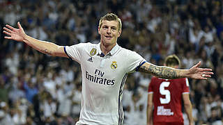Toni Kroos and Real Madrid have the Spanish title in their sights.  © 