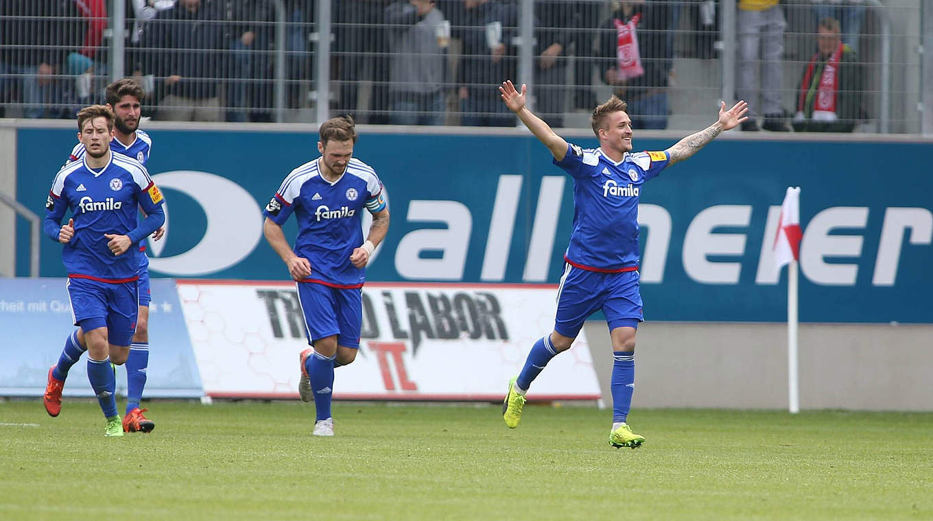 Manuel Janzer,Holstein Kiel © imago/Eibner