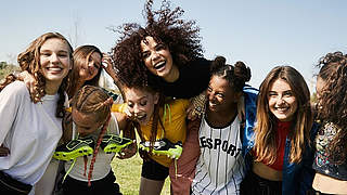 Frauen,Mädchen,Fußball,Symbolbild,Platzhalter © UEFA.com