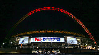 Lichtshow: Der Wembley-Bogen wird zum zehnjährigen Jubiläum erleuchtet © Jordan Mansfiels