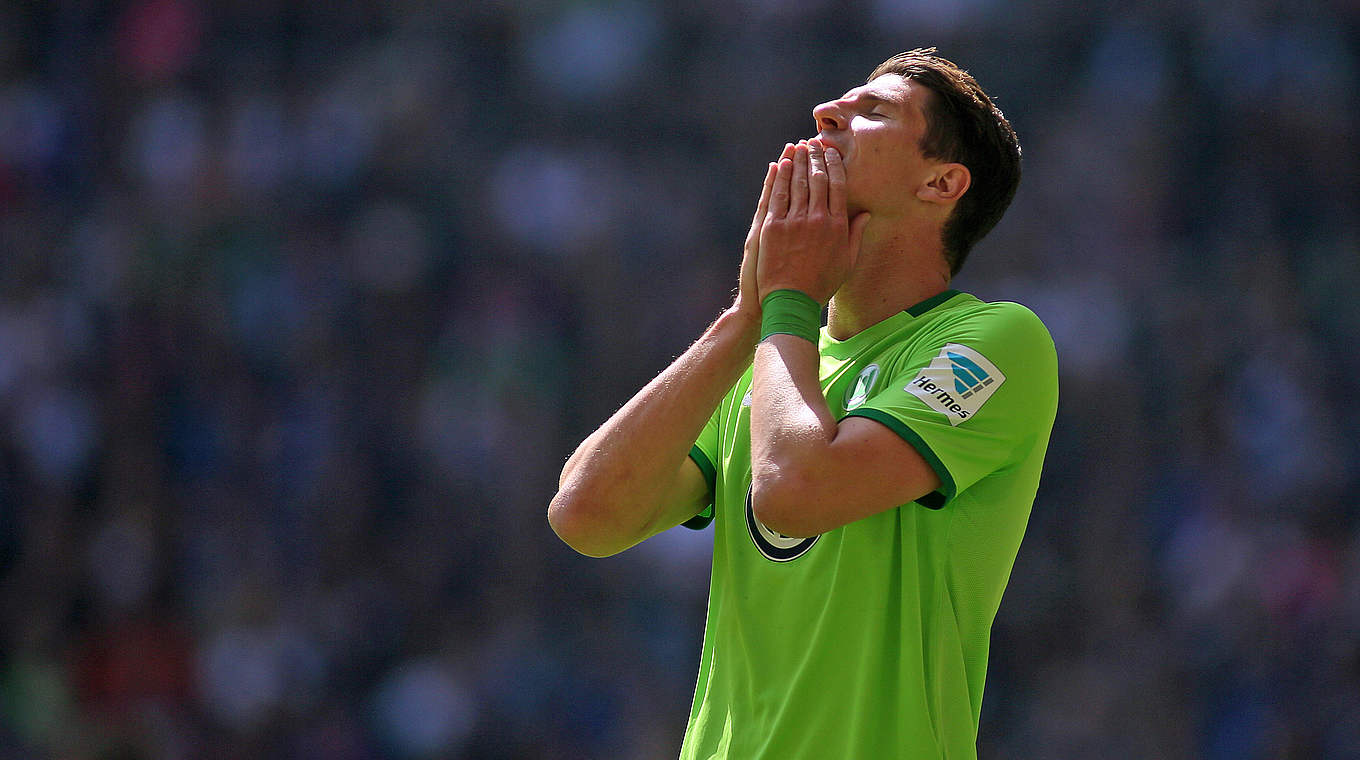 "Der Kopf spielt dann eine große Rolle": Gomez muss mit Wolfsburg in die Relegation © 2017 Getty Images