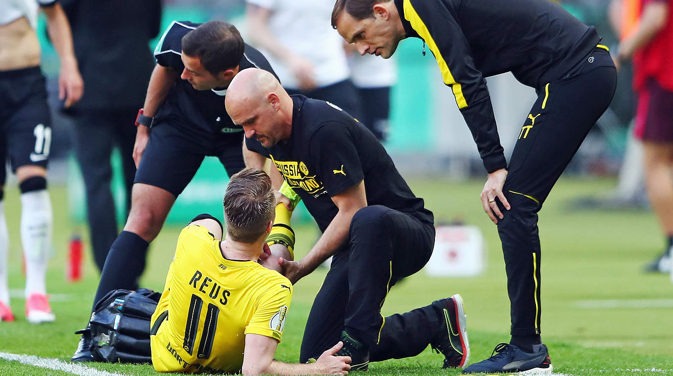 Reus faces several months on the sideline as he attempts to recover from his injury © 2017 Getty Images