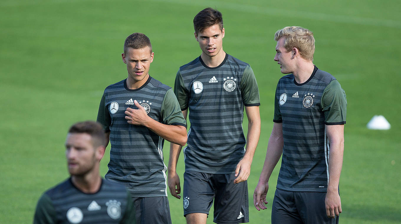 "Hochtalentiert, aber noch nicht Weltklasse": Kimmich, Weigl, Brandt (v.l.) und Co. © 2016 Getty Images