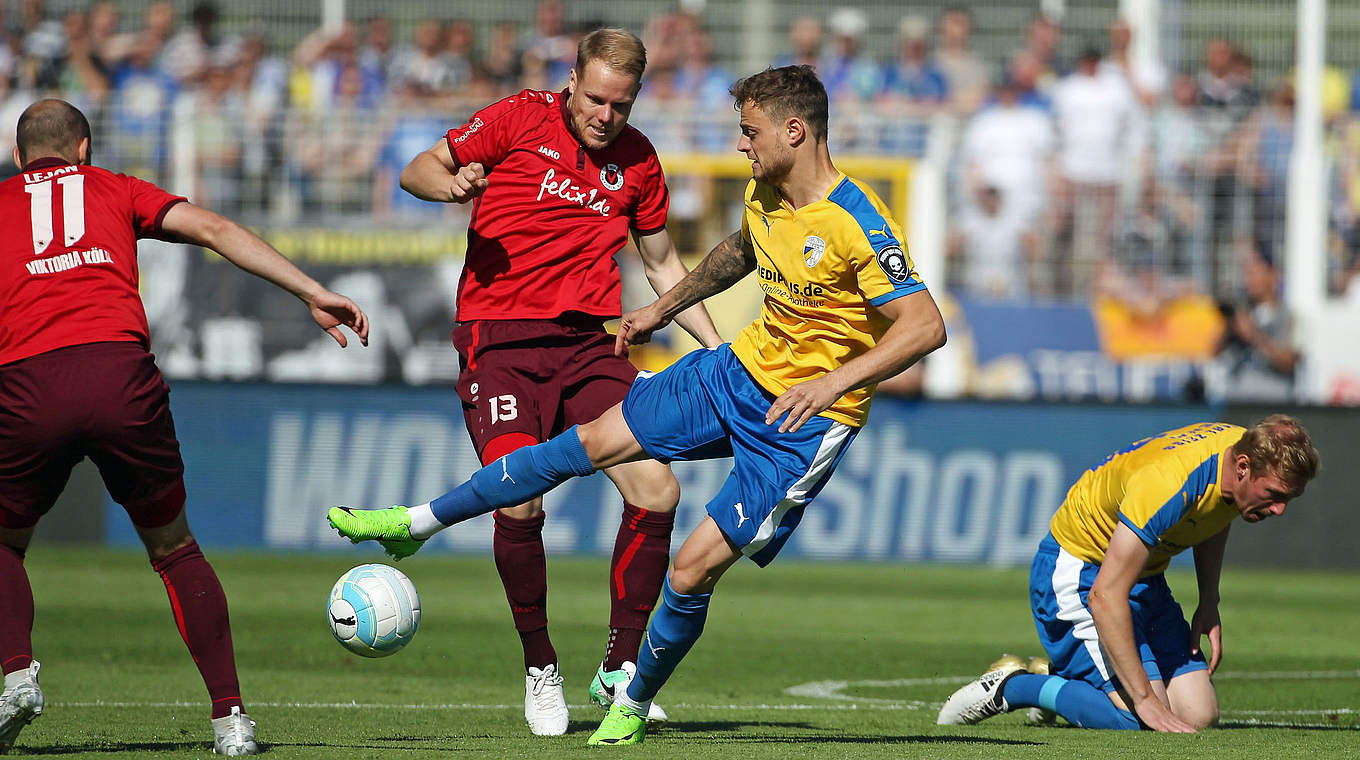 Carl Zeiss Jena Verliert Und Steigt Auf :: DFB - Deutscher Fußball-Bund ...