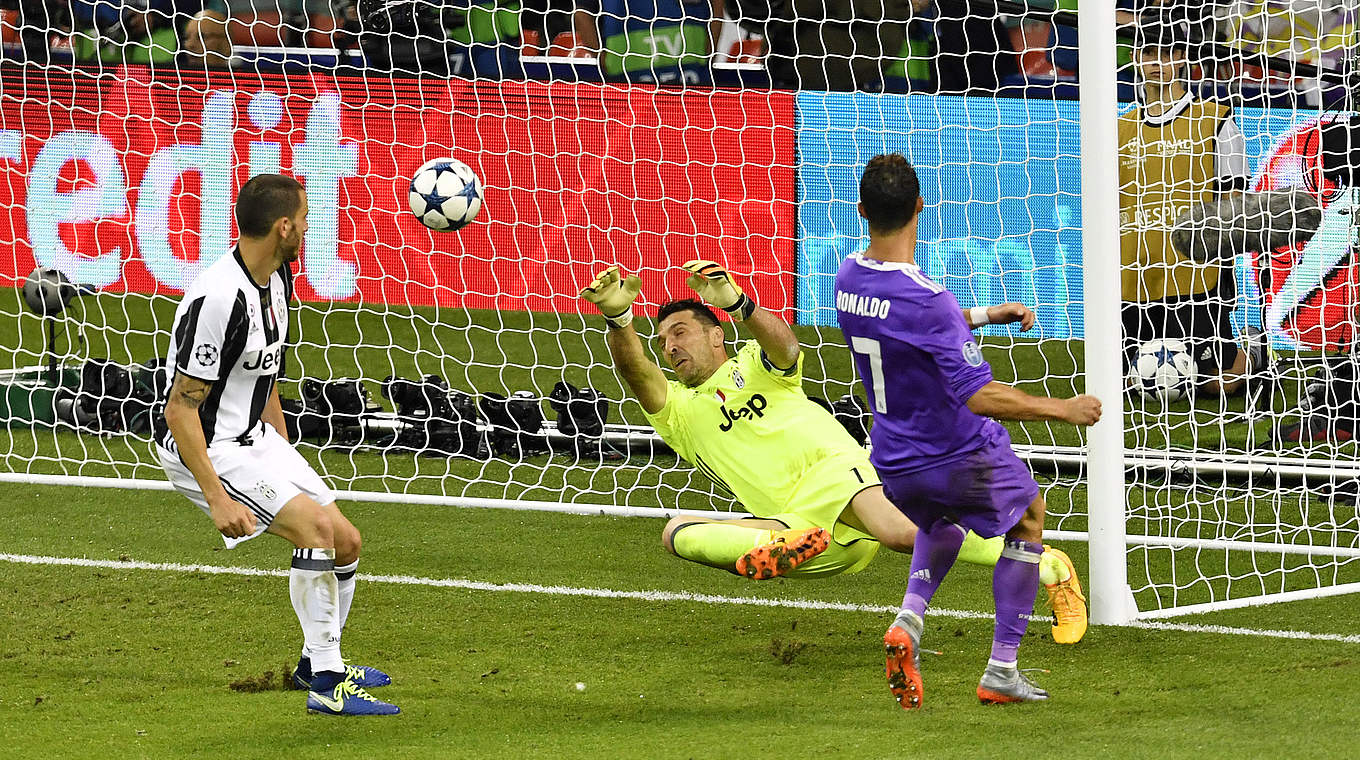 Entscheidung in Cardiff: Cristiano Ronaldo (r.) trifft zum dritten Madrider Treffer © 2017 UEFA