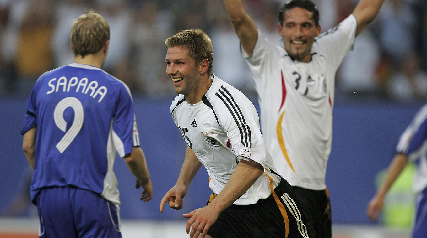 EM-Qualifikation 2007: Hitzlsperger (M.) erzielt den 2:1-Siegtreffer gegen die Slowakei © 2007 Getty Images