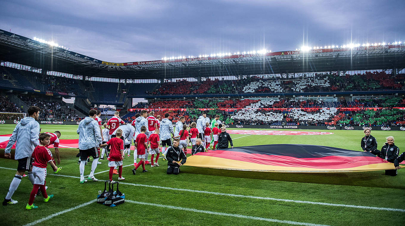 Volles Haus in Kopenhagen, Millionen vor den TV-Schirmen: das DFB-Team in Dänemark © GES/Marvin Ibo GŸngšr