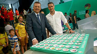 President Reinhard Grindel and Sebastian Kehl helped with the draw. © 2017 Getty Images