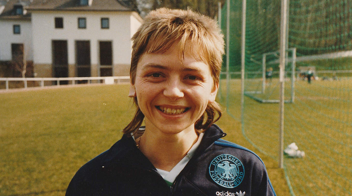 15 Länderspiele für die deutsche Frauen-Nationalmannschaft: Petra Landers 1990 © Hennies