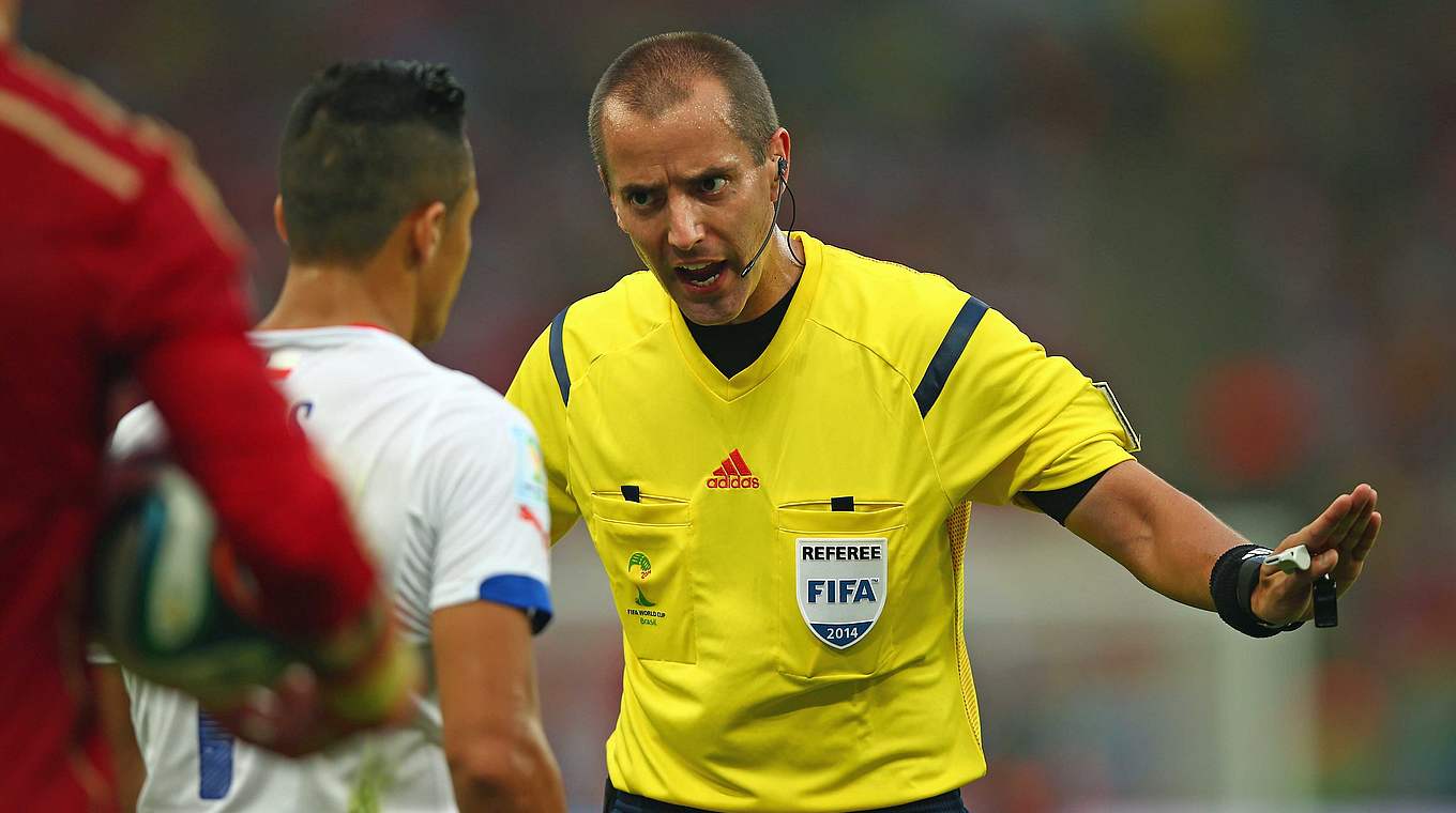 Seit 2008 auf der FIFA-Liste: der amerikanische Schiedsrichter Mark Geiger © 2014 Getty Images