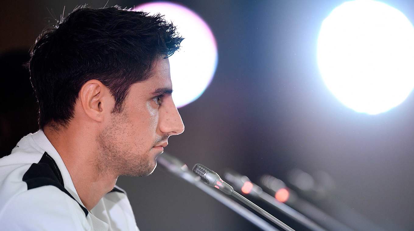 Stindl: "Wir haben eine gesunde Mischung im Team" © GES/Markus Gilliar