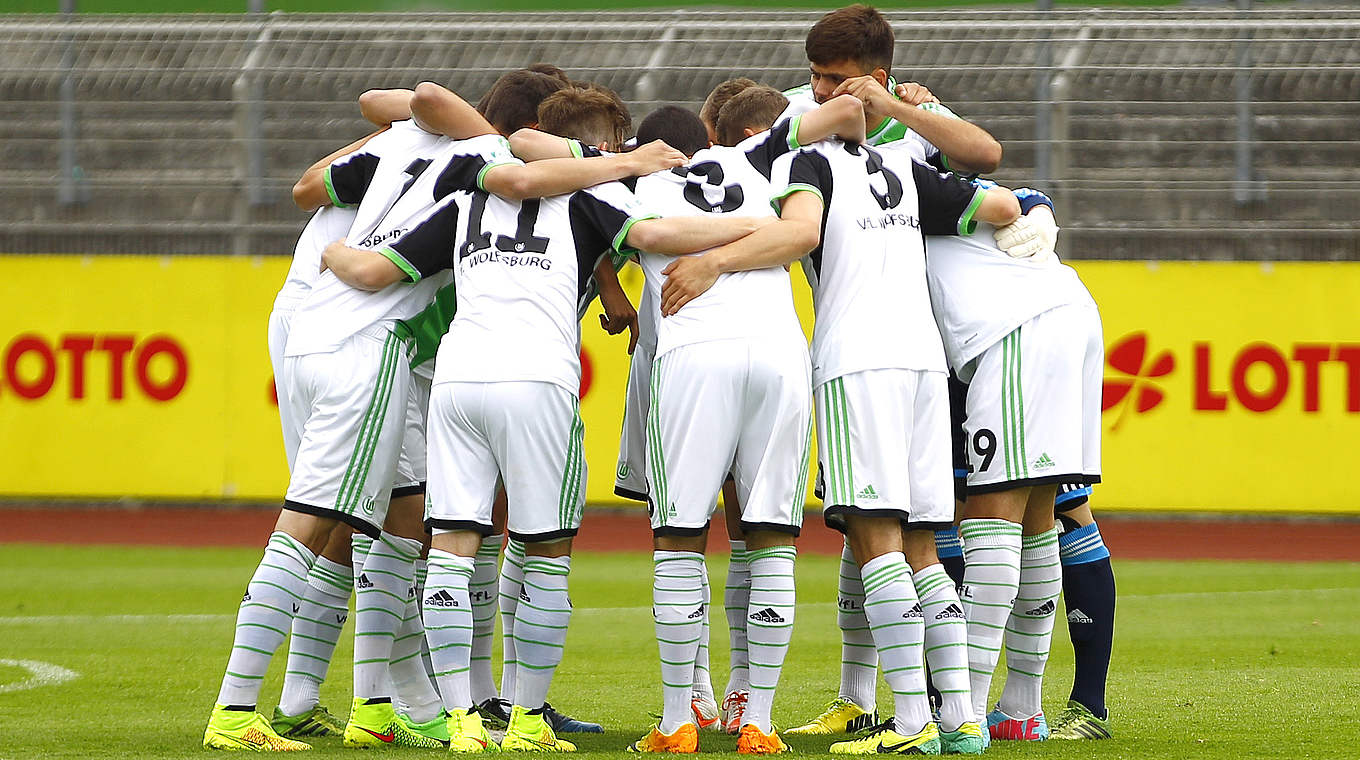 Neue Punktebestmarke: Wolfsburg bleibt während der regulären Saison ungeschlagen  © 2014 Getty Images