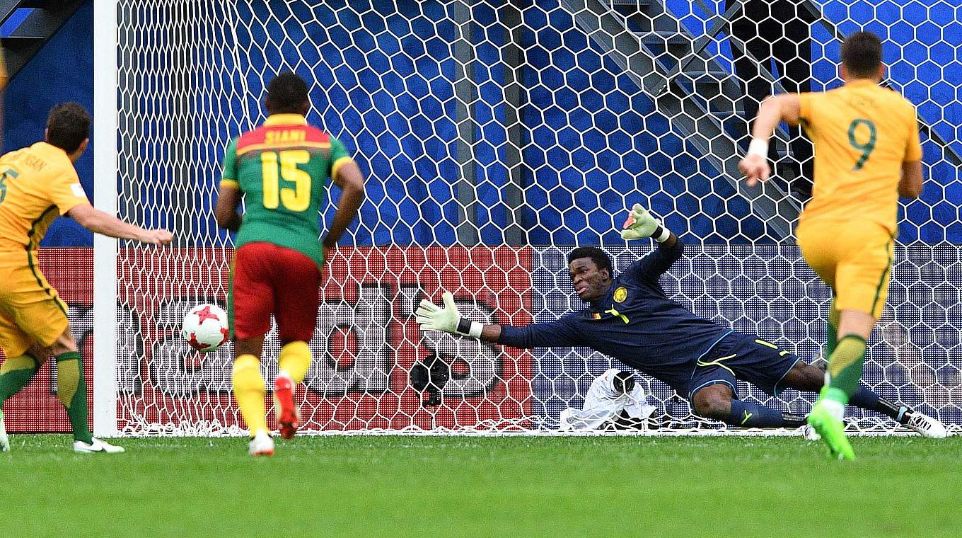 Der australische Ausgleich: Mark Milligan (l.) verwandelt vom Punkt zum 1:1 © 2017 Getty Images