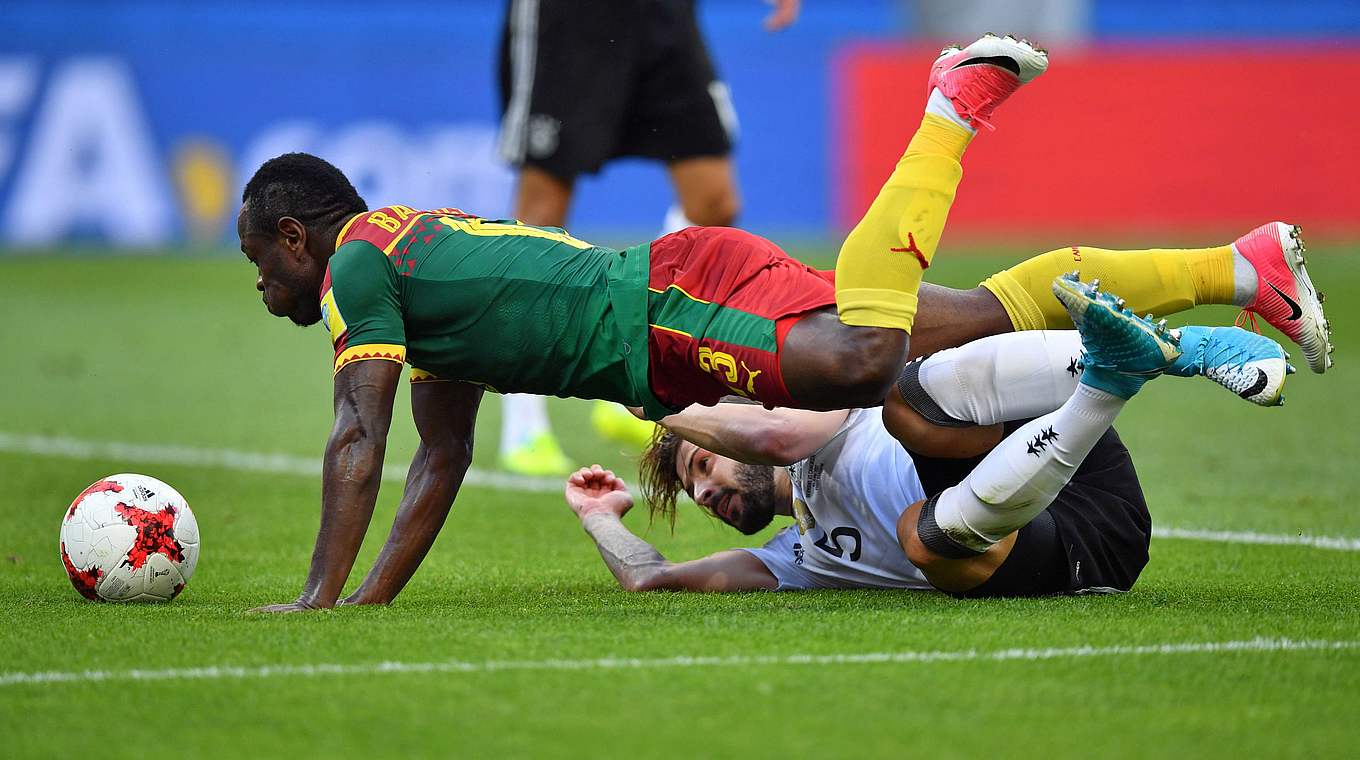 Kämpferischer Auftritt: Plattenhardt (r.) absolviert sein erstes Spiel beim Confed Cup © 2017 Getty Images