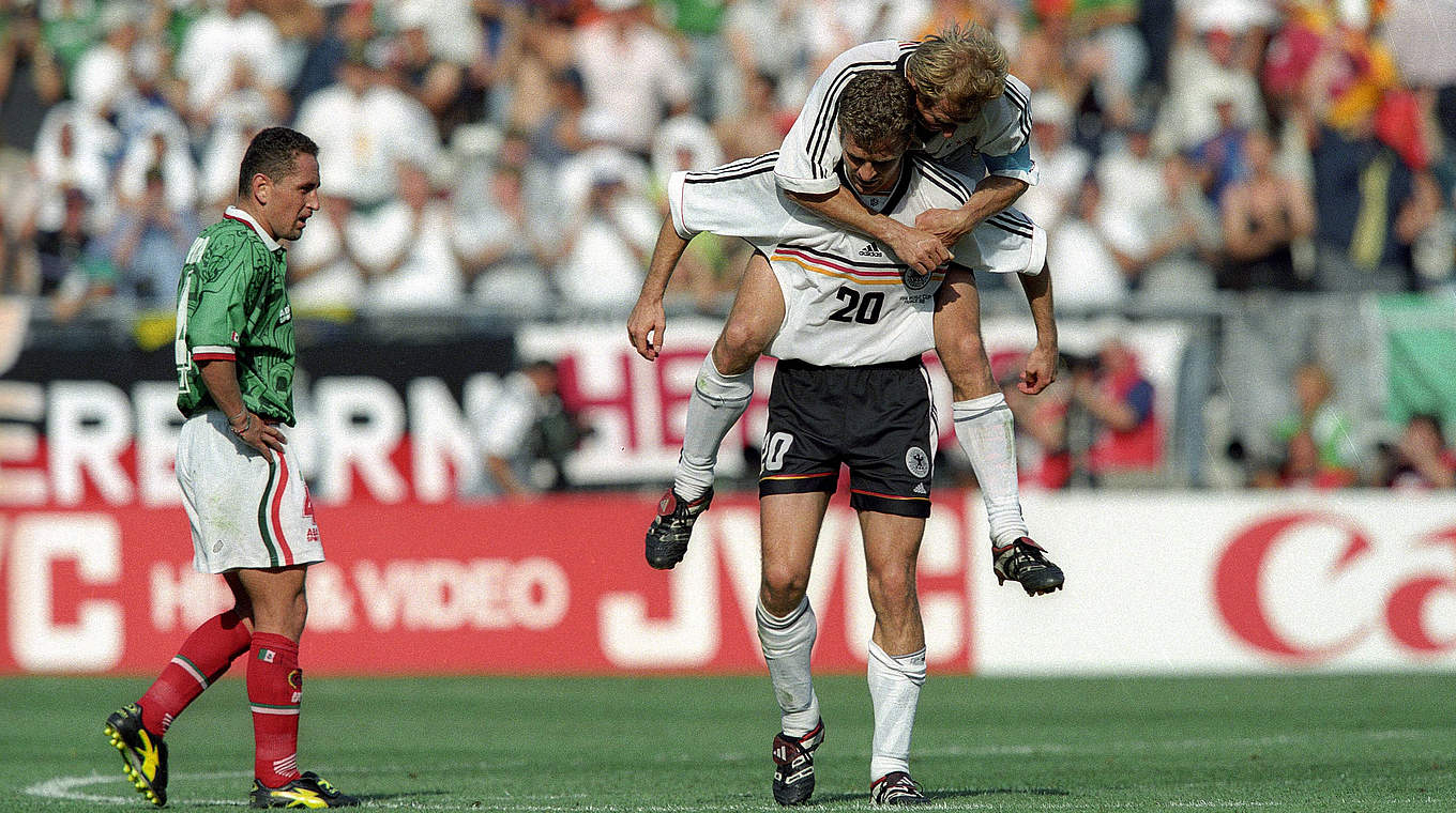 Spiel gedreht: Bierhoff und Klinsmann schießen Deutschland ins WM-Viertelfinale 1998 © imago sportfotodienst