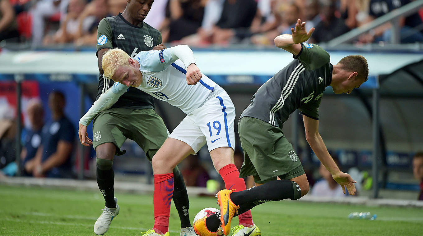 Haberer (r.) über seine Leistung gegen England: "Insgesamt bin ich zufrieden" © 2017 UEFA