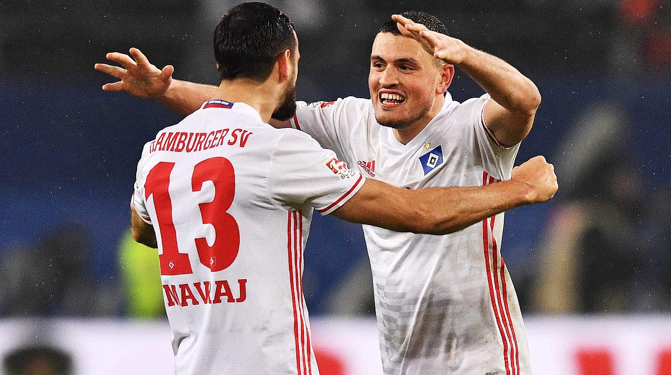 Bleibt nach seiner Leihe in Hamburg: der Grieche  Kyriakos Papadopoulos (r.) © 2017 Getty Images