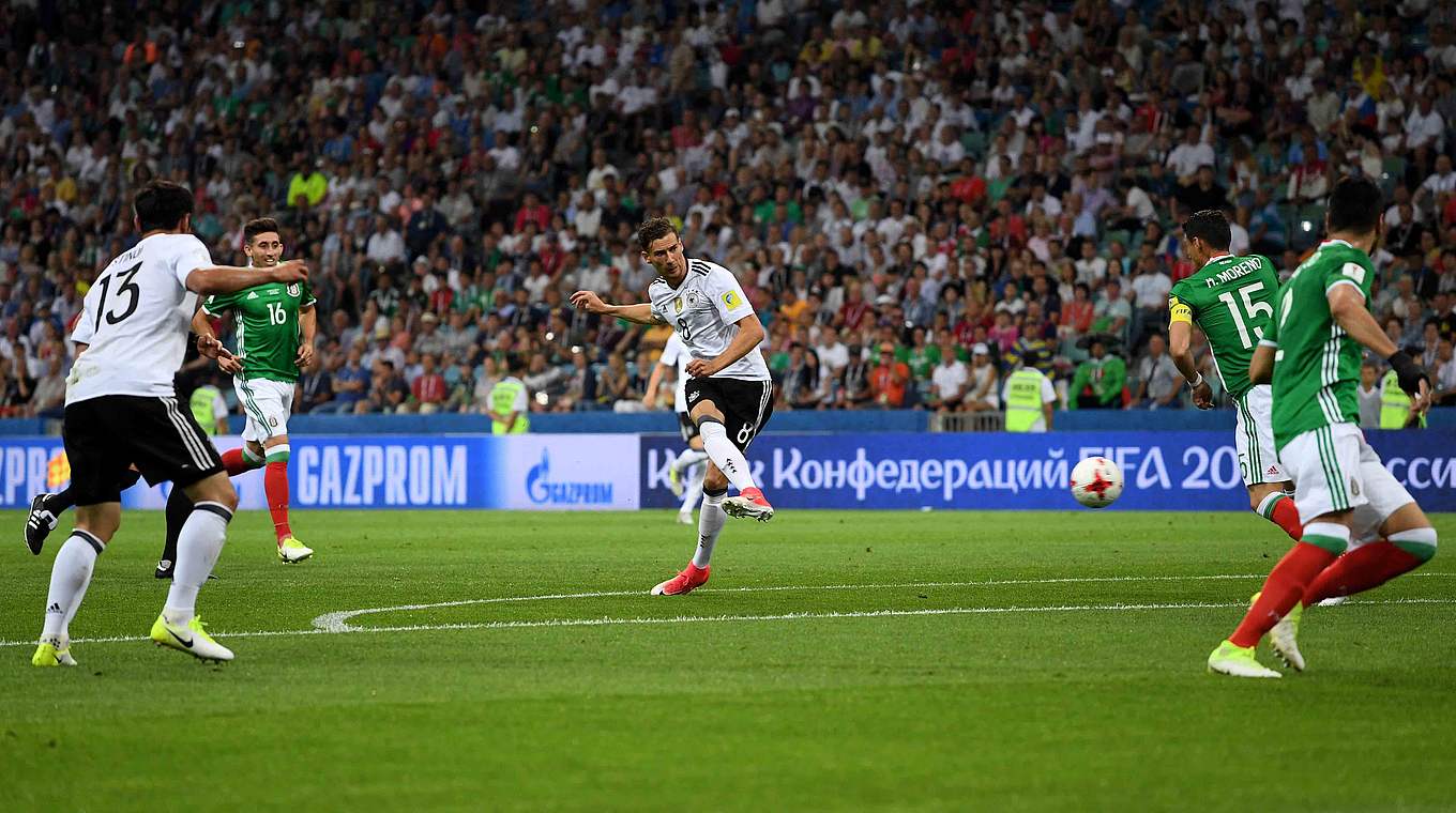 Doppelpack binnen 109 Sekunden: Goretzka (M.) bringt Deutschland in Führung © GES-Sportfoto