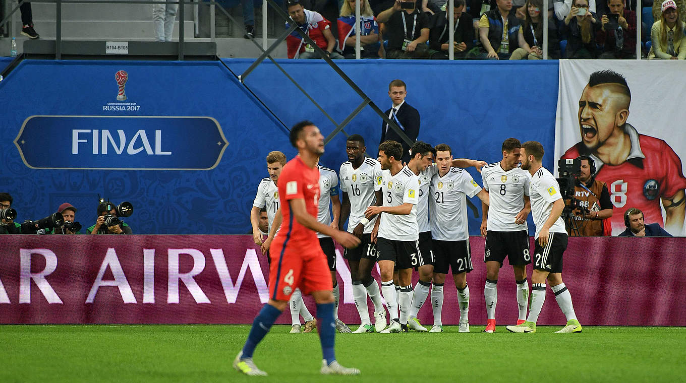 Der Treffer des Spiels: Deutschland feiert Lars Stindl © 2017 Getty Images