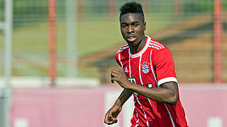 Rückt für Salih Özcan ins Aufgebot der U 19: Maxime Awoudja vom FC Bayern  © imago/GEPA pictures