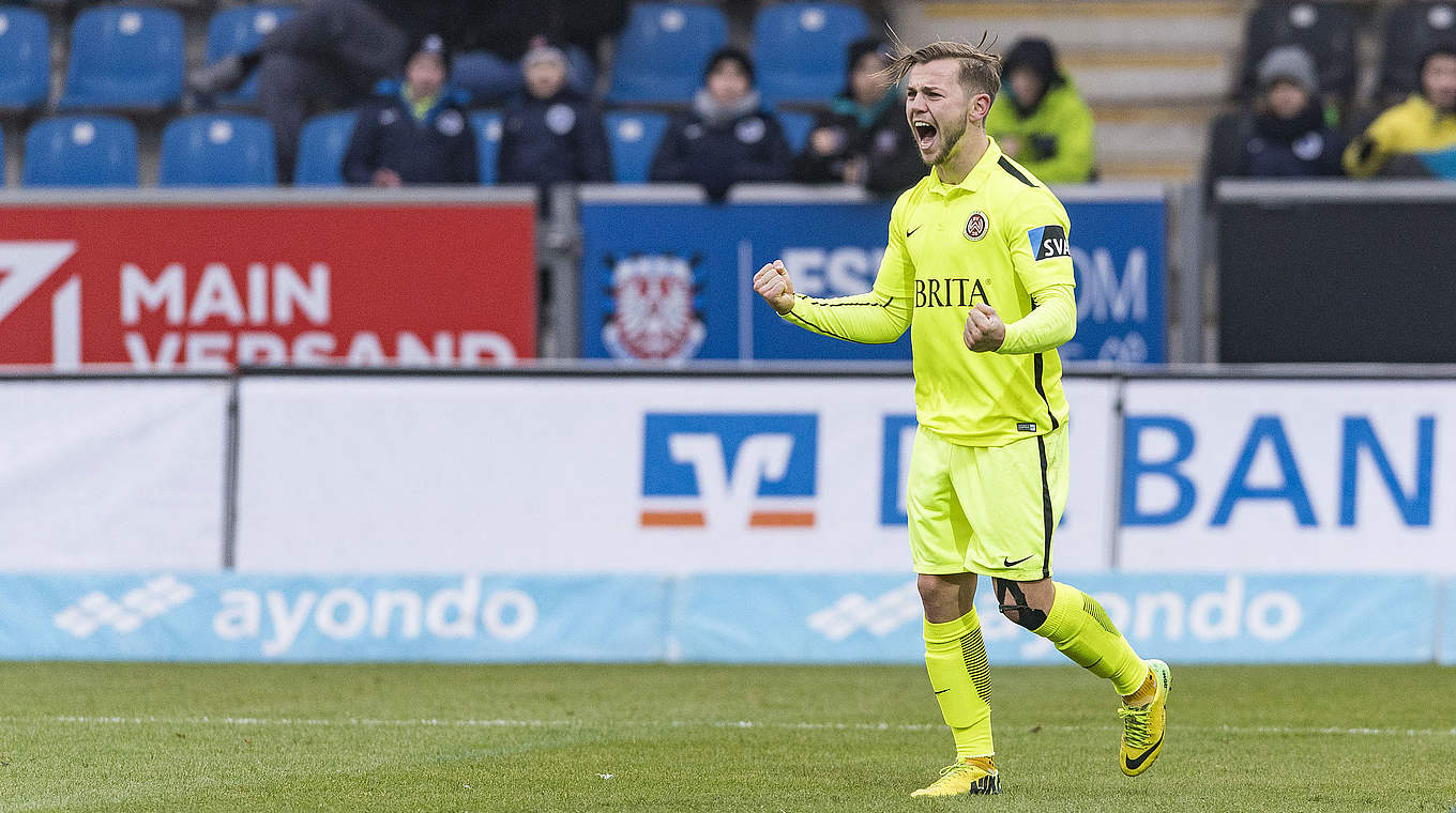 Neuer Kapitän vom SV Wehen Wiesbaden: David Blacha © 2016 Getty Images