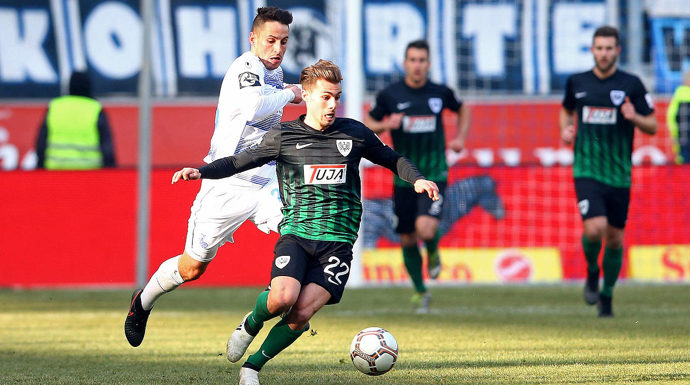 Neu beim FSV Zwickau: Sinan Tekerci (v.) kommt von Preußen Münster © 2017 Getty Images