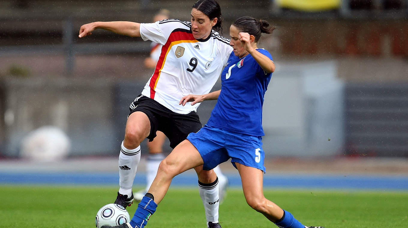 Fünf EM-Endrunden, fünf Titel: Deutschlands Rekordspielerin Birgit Prinz (l.) © 2009 Getty Images